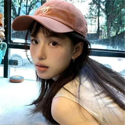 萝莉与太妹的友谊《下妻物语》深田恭子土屋太凤：穿洛丽塔的乖乖女与骑重机车的暴走族爆笑青春