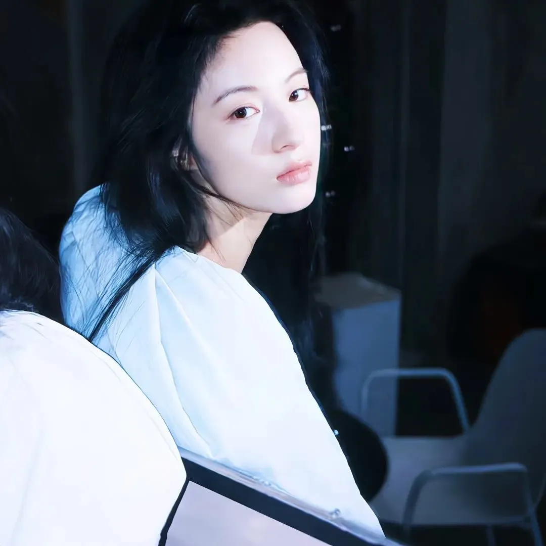 【拜金女图鉴】《大和拜金女》松岛菜菜子高清重温：只爱钱的空姐错把卖鱼穷小子当成富二代的爆笑喜剧